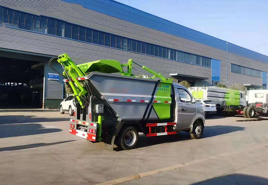 國(guó)六長(zhǎng)安無(wú)泄漏壓縮垃圾車(chē)