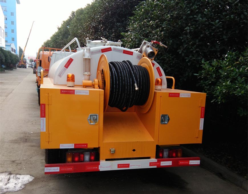 江鈴順達(dá)國(guó)五藍(lán)牌高壓清洗車(chē)